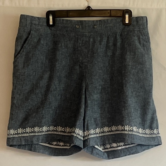 Talbots Linen Blue and White Flat Front Shorts with Embroidered Hem - Picture 10 of 11